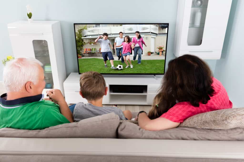 Samsung UN55RU8000FXZA Review  How Efficient is This Smart TV  - 6